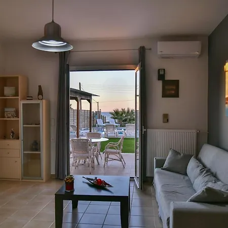 Appartement Mariza's Beachfront With Swimming Pool Analipsi (Crete)