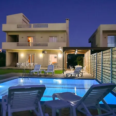 Mariza's Beachfront With Swimming Pool Appartement Analipsi (Crete)